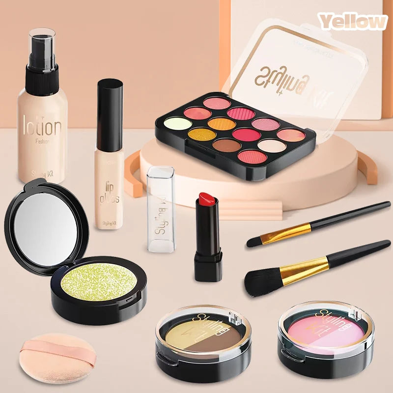 Girls pretend play children's makeup